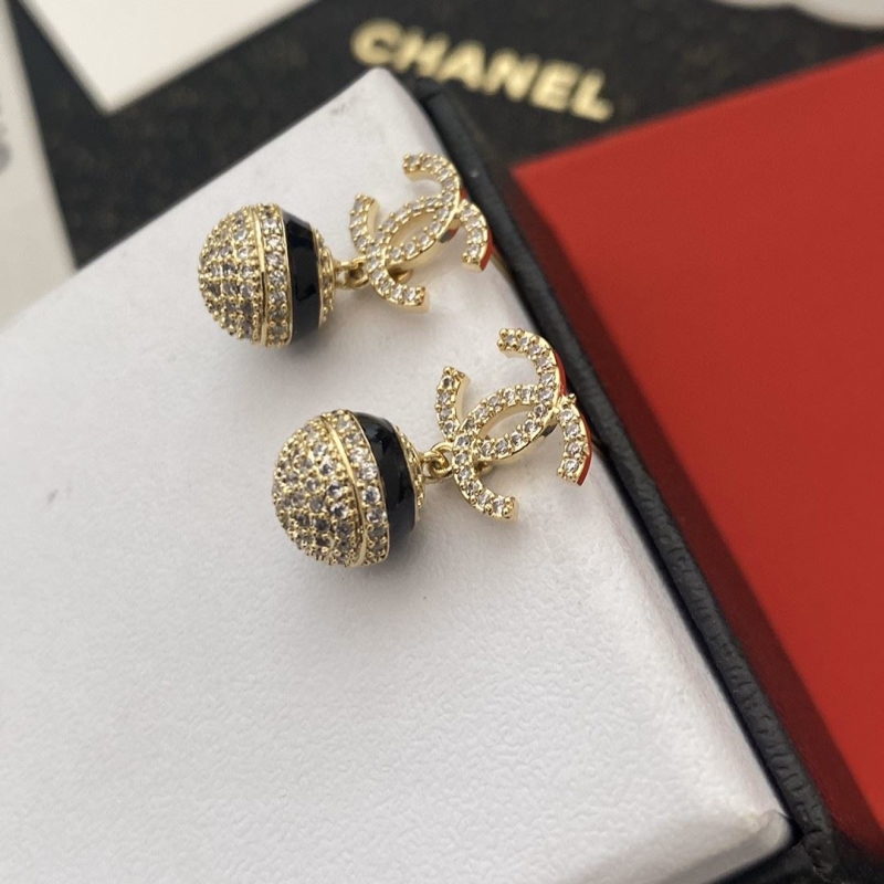 Ch**el earrings